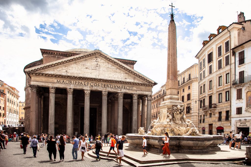 Pantheon e il suo obelisco