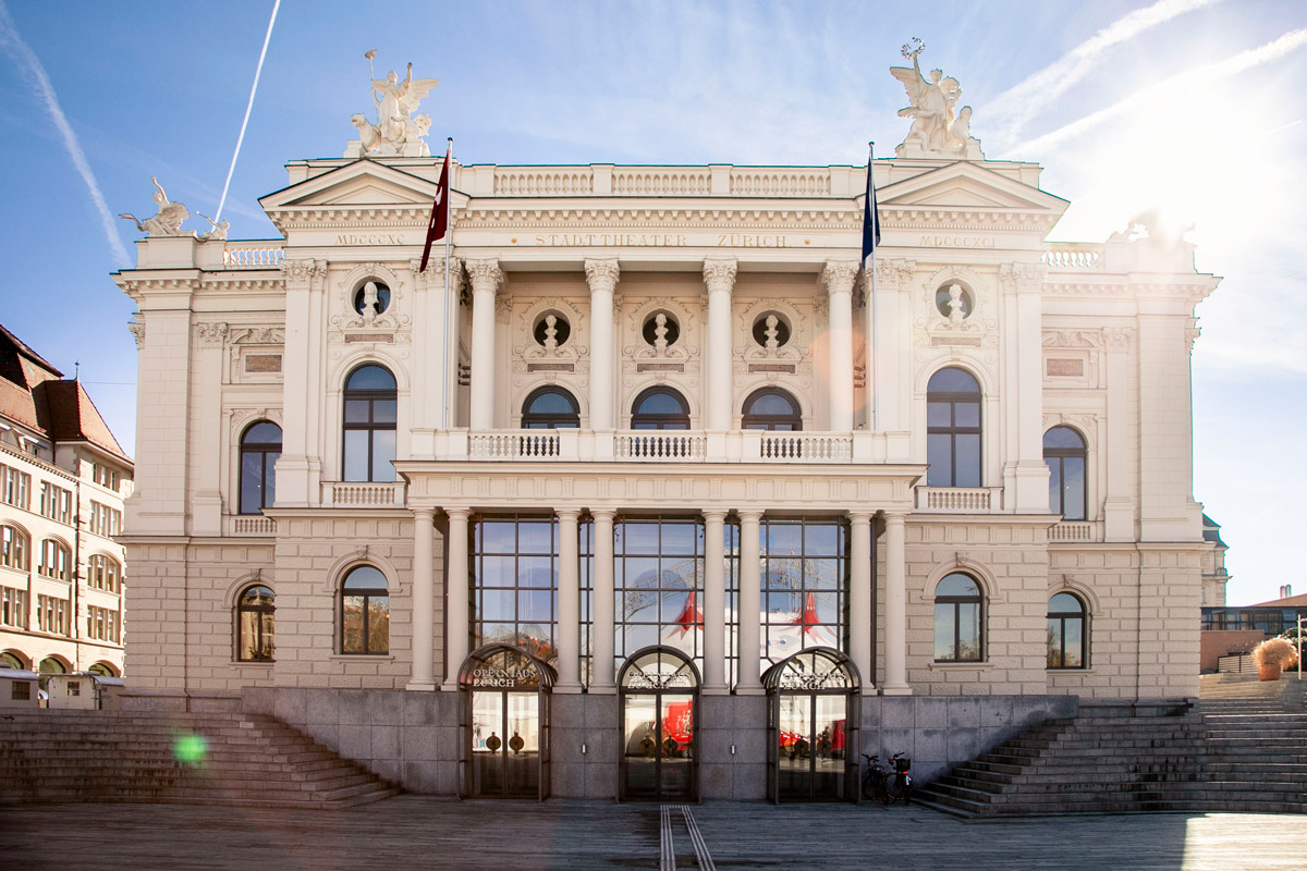 Facciata dell'Opernhaus di Zurigo