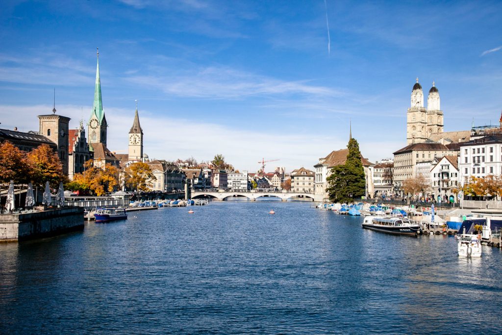Il fiume Limmat e il lago di Zurigo