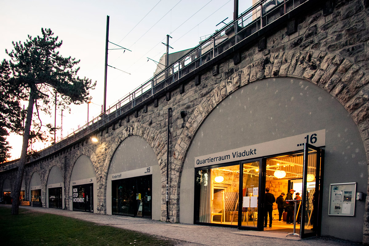 Negozi di design sotto al Viadukt di Zurigo