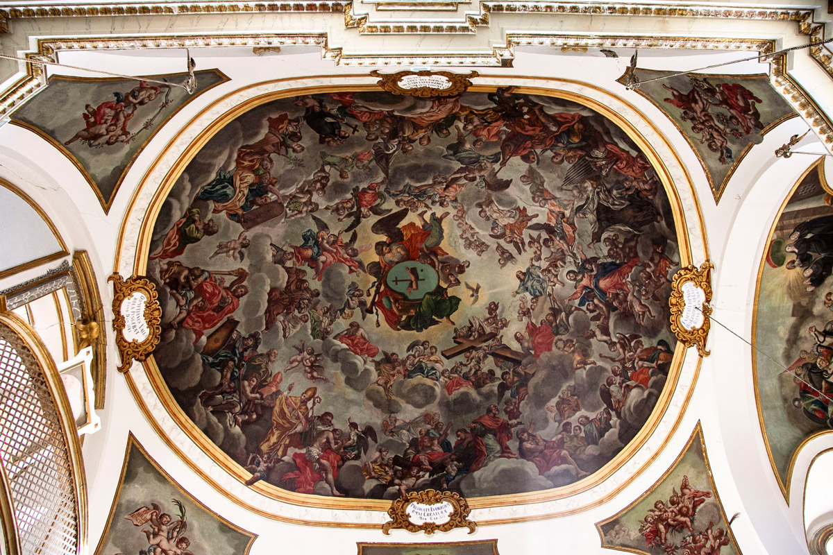 Cupola affrescata della chiesa di Santa Chiara