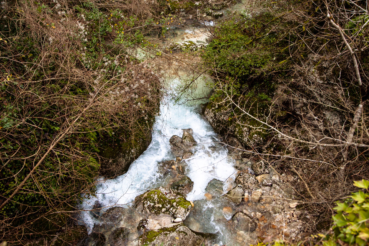 Fiume Orfento nel trekking del vallone delle Scalelle
