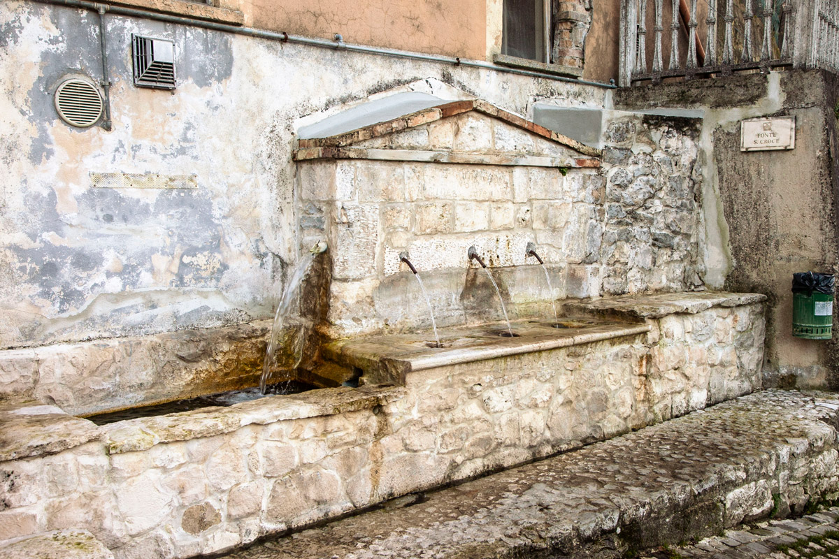 Fonte Santa Croce a Caramanico Terme