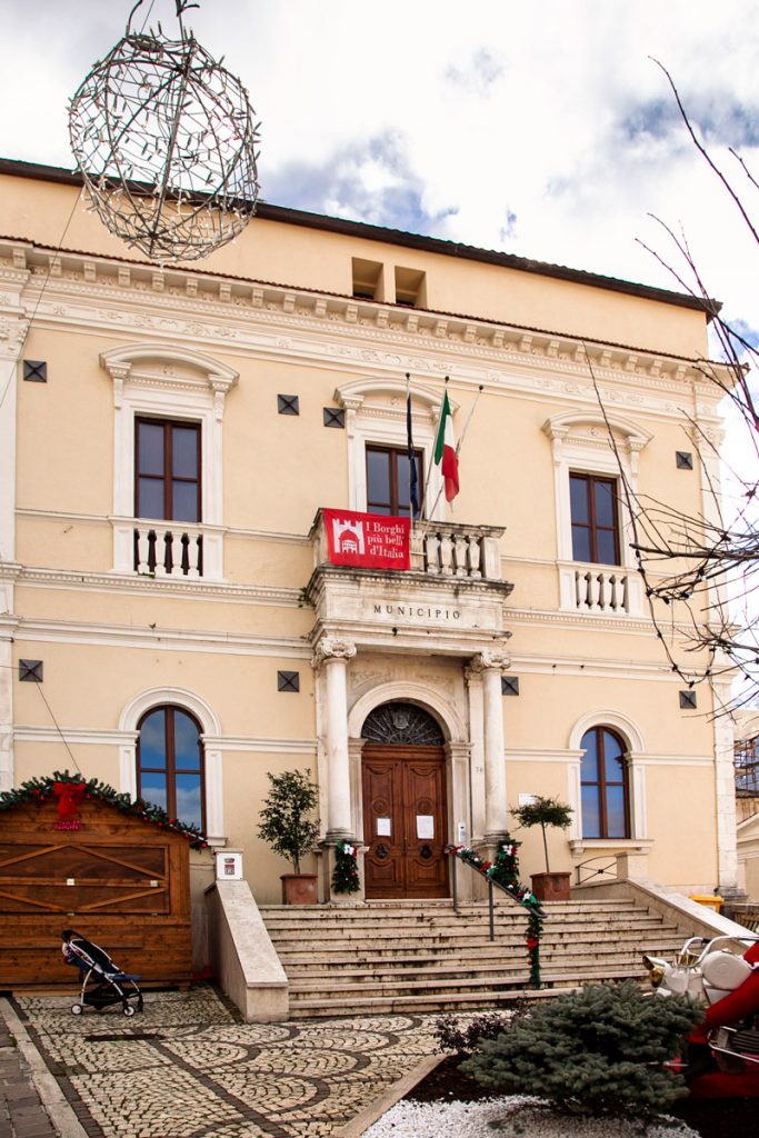 Palazzo del municipio di Caramanico Terme