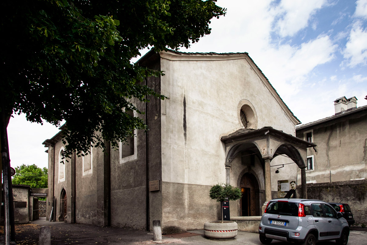 Facciata della chiesa di San Lorenzo ad Aosta