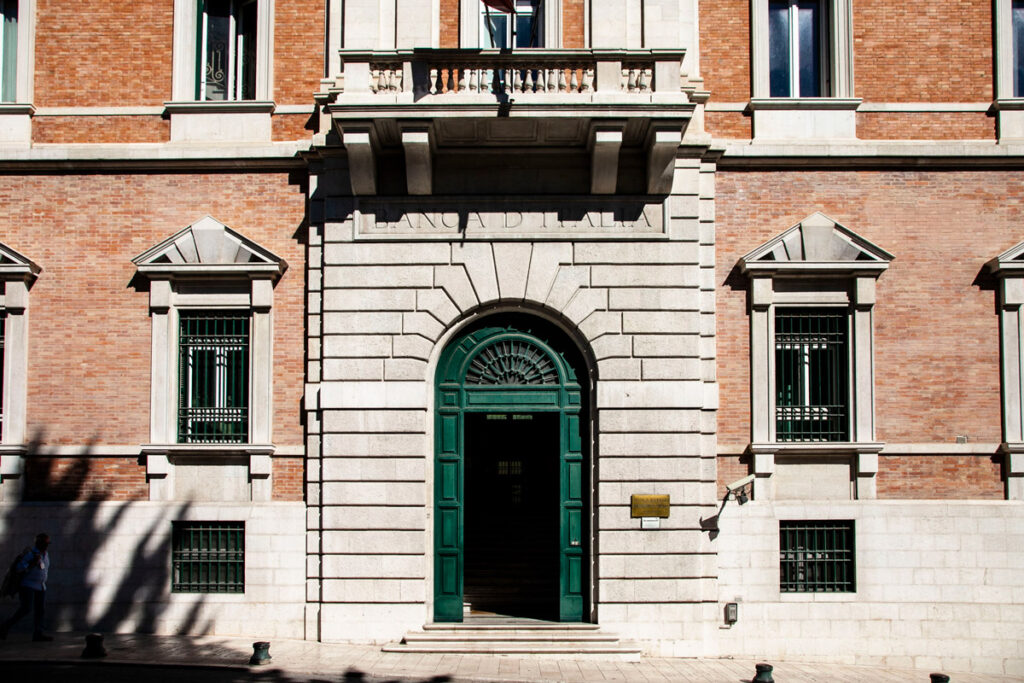 Ingresso del palazzo della Banca d'Italia