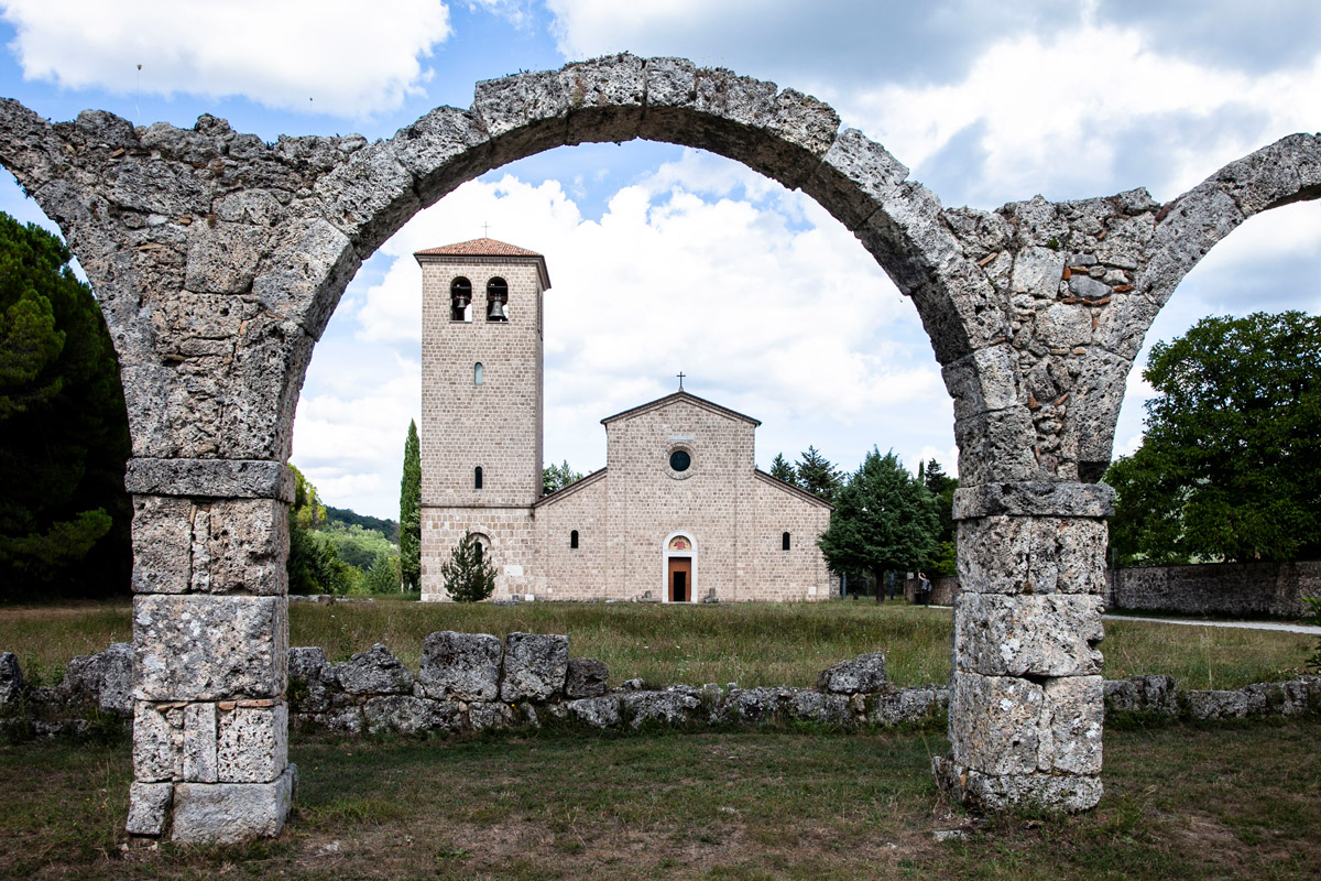 Abbazia di San Vincenzo al Volturno e acquedotto augusteo - Molise