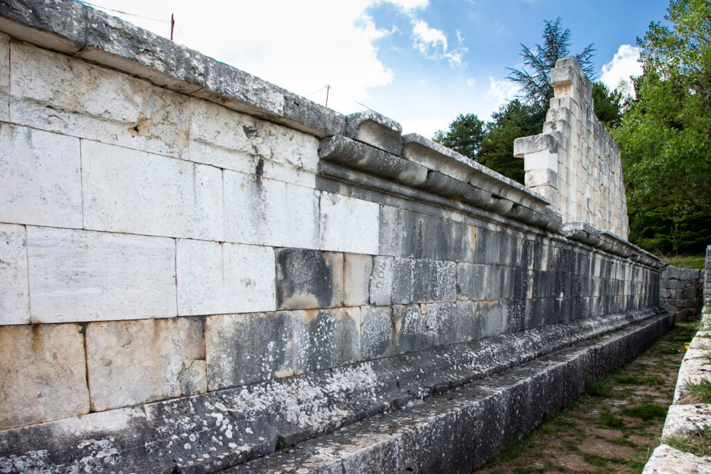 Alte mura del tempio Grande - Santuario Italico