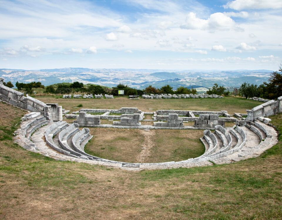 Il teatro del Santuario Italico di Pietrabbondante