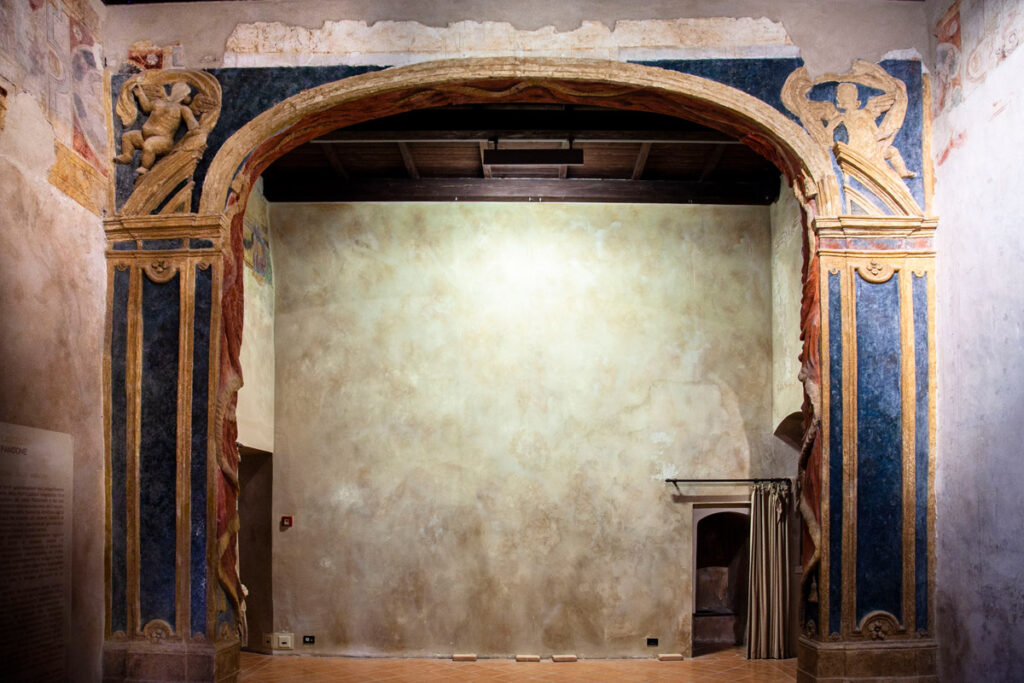 Sala del teatrino di Castello Pandone