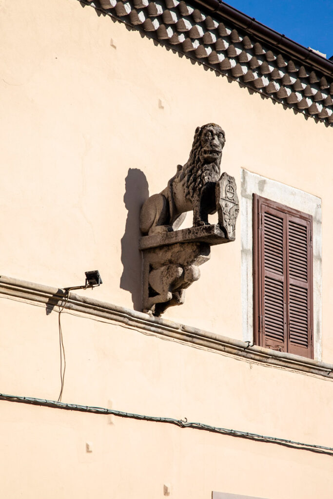 Leone Veneziano sulle mura della cittadina di Agnone