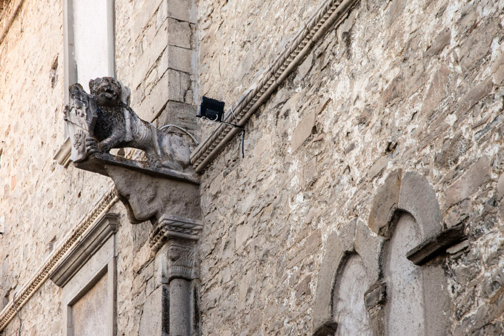 Leone veneziano su palazzo Nuonno