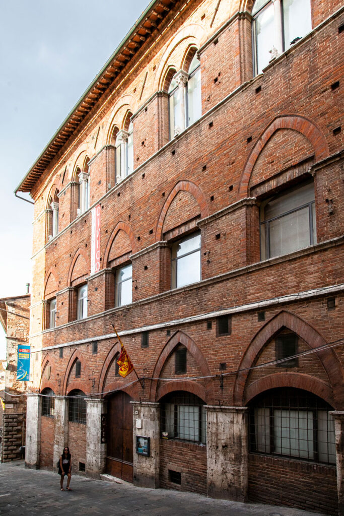 Facciata del museo civico di Montepulciano - palazzo Neri Orselli