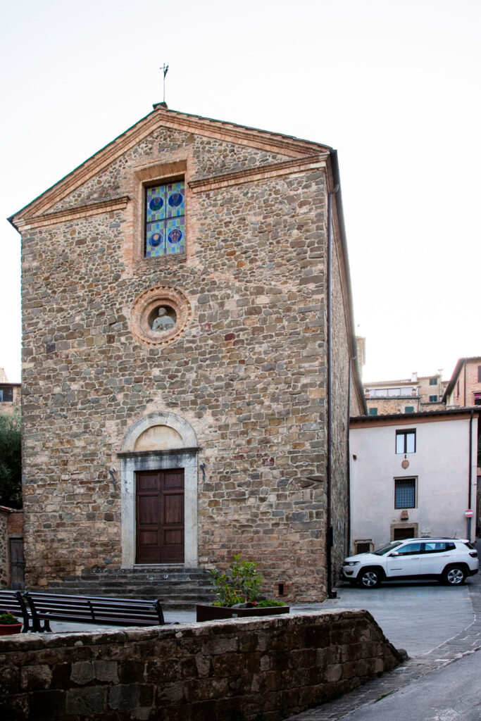 Facciata della chiesa di San Lorenzo in San Pietro - Montalcino