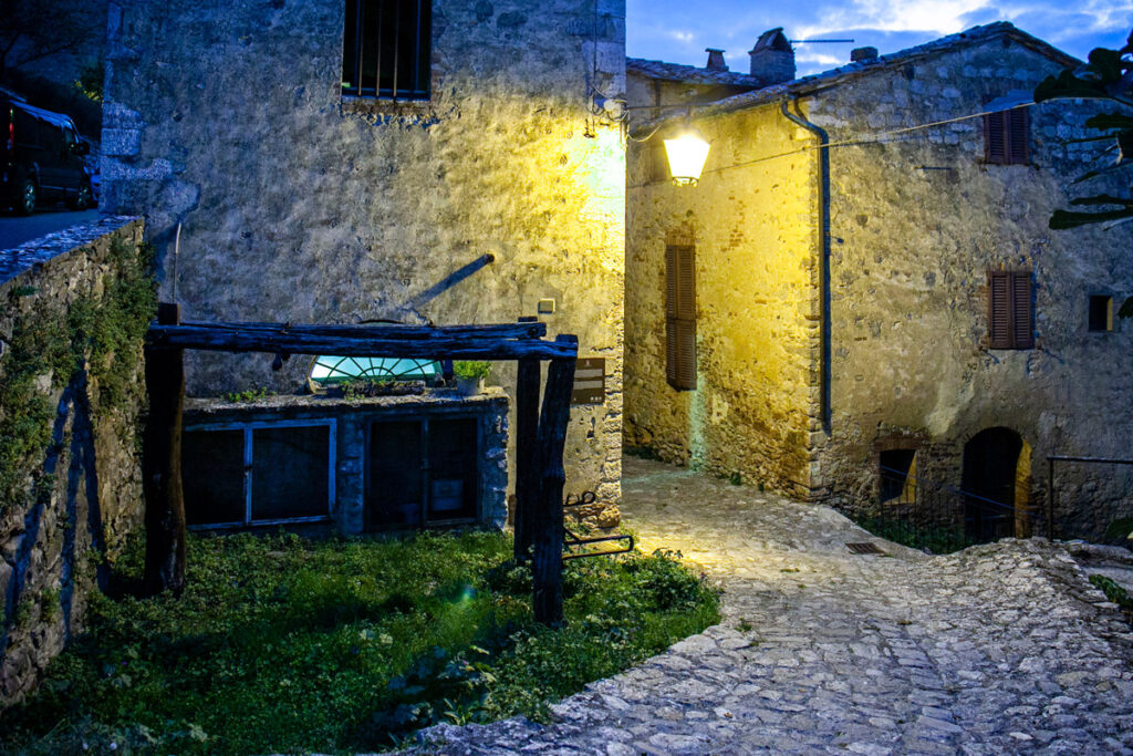 Il Travaglio - Antico attrezzo a Rocca d'Orcia