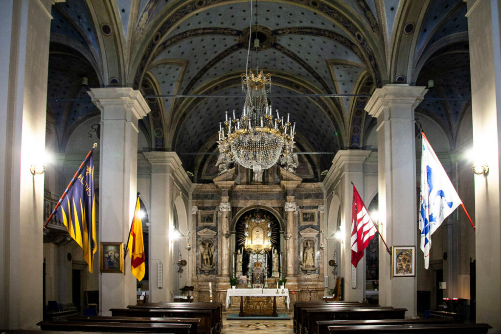 Interni della chiesa della Madonna del Soccorso