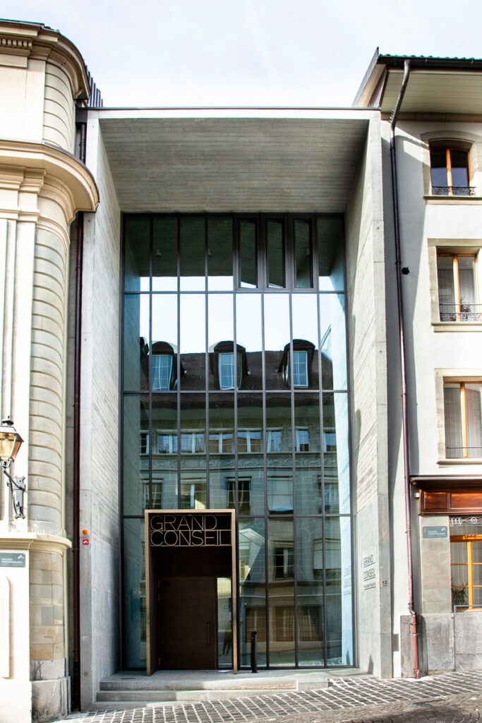 Nuova facciata del palazzo del Gran Conseil