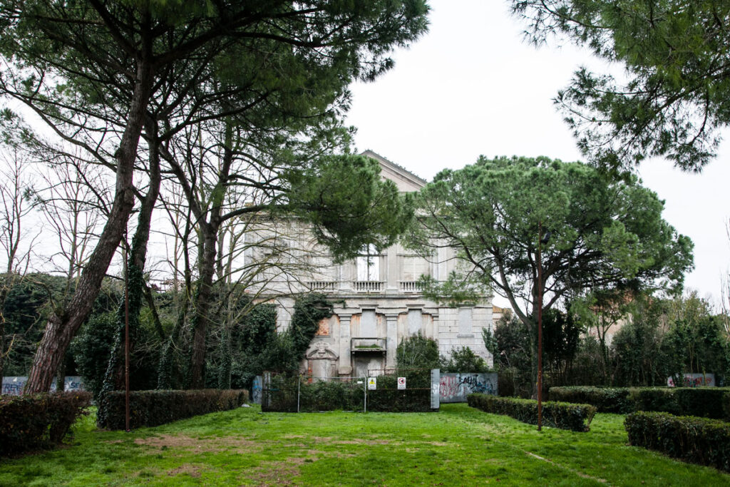 Parco e resti del monastero dei Santi Mauro e Agostino