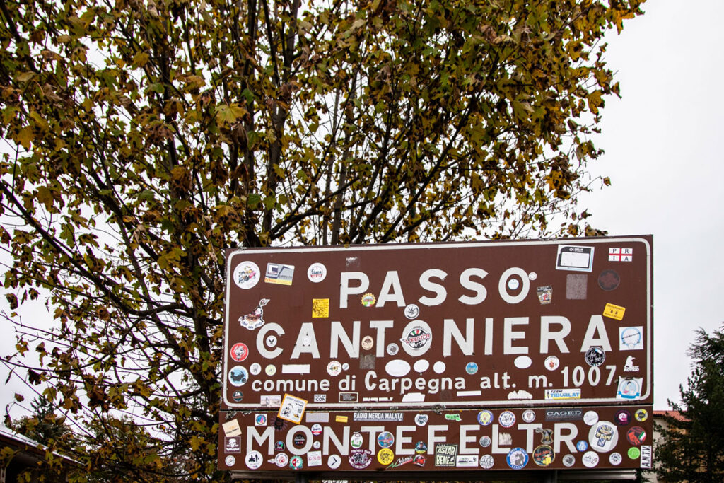 Inizio trekking al passo Cantoniera - Montefeltro