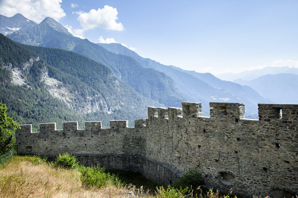 Antica cinta muraria del castello di Graines - Val d'Ayas