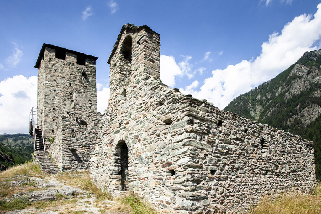 Cappella di San Martino di Tours nel castello di Graines