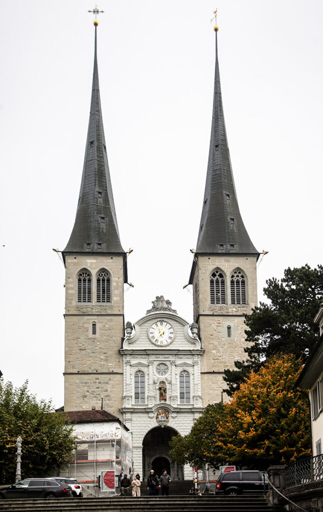 Chiesa di St Leodegar - Chiesa principale di Lucerna