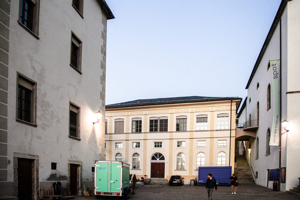 Place de Théatres di Sion